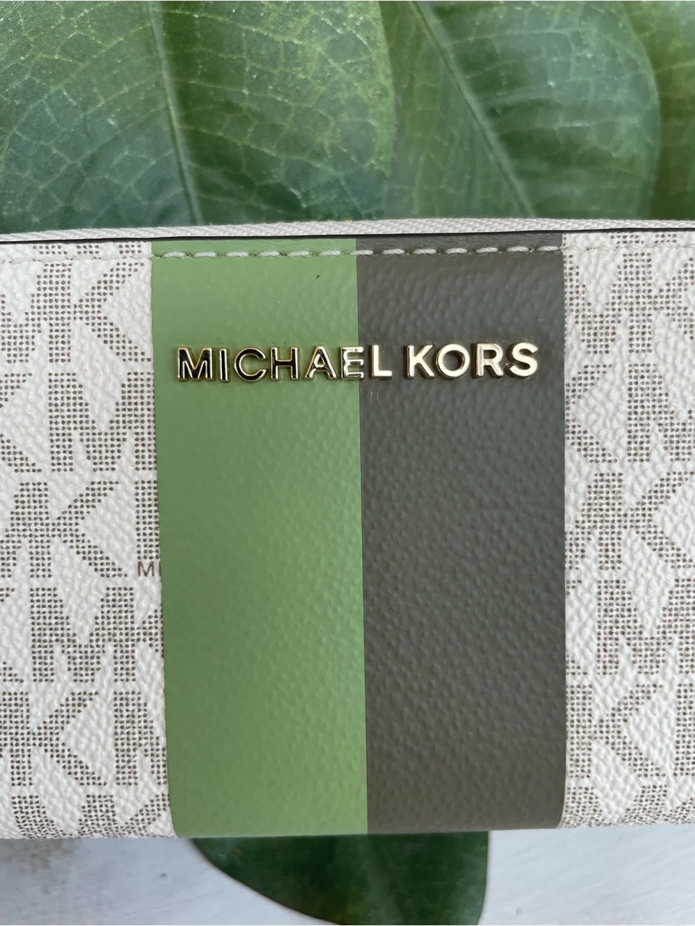 Michael Kors Small Jet Set Zip-Around Card Case Wallet: Vanilla, Sage, Olive